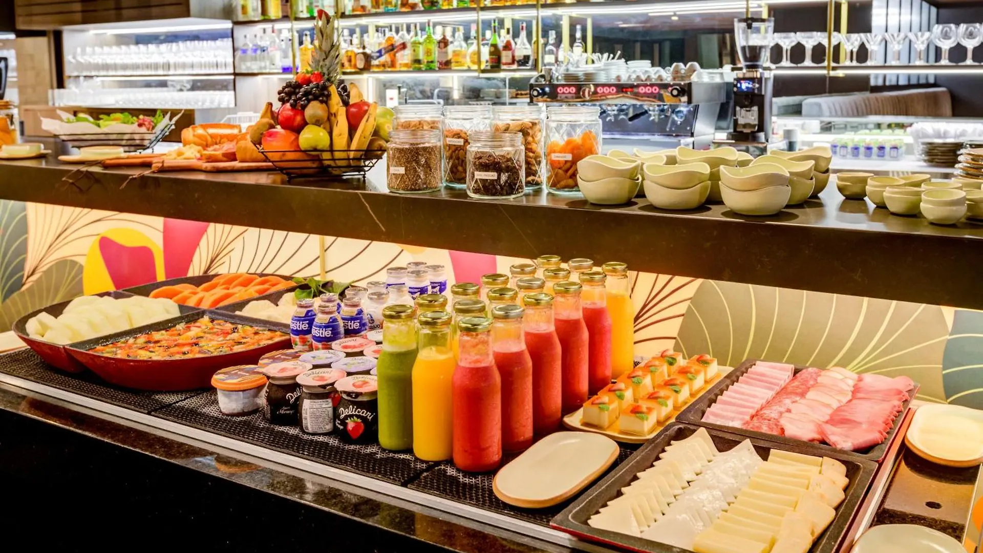 ***** Hotel Qoya Sao Paulo Paulista, Curio Collection By Hilton Brazil